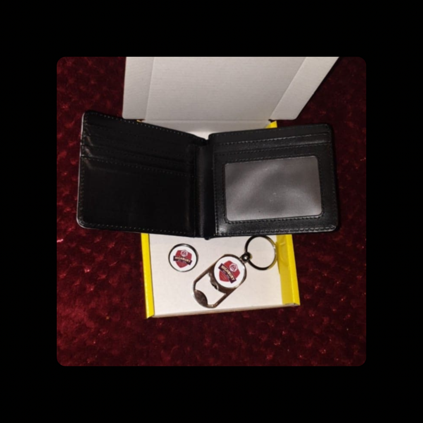 Arsenal Highbury Final Salute PU Material Wallet, Bottle Opener Keyring & Pin Badge Gift Box Set