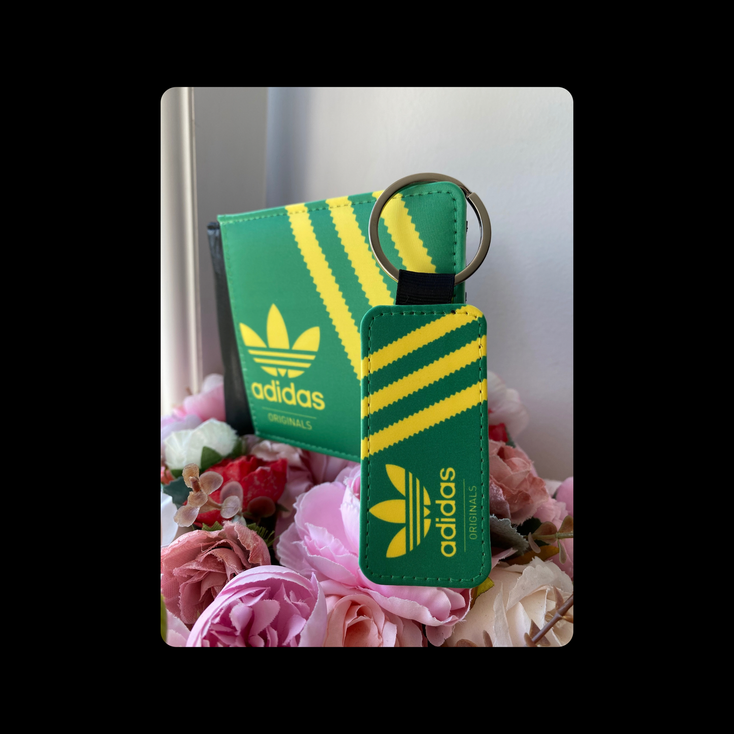 Adidas Originals Green and Yellow Shoebox Style PU Material Wallet & Keyring