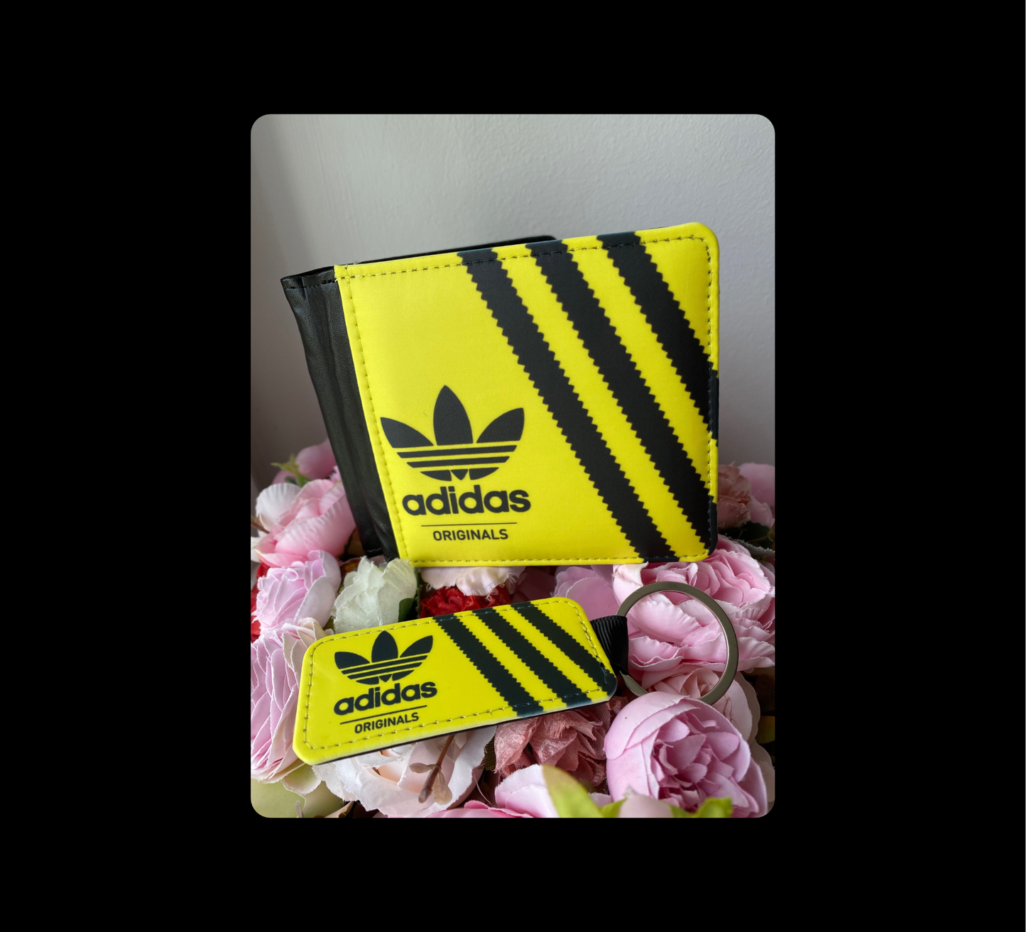 Adidas Originals Yellow & Black Shoebox Style PU Material Wallet & Keyring