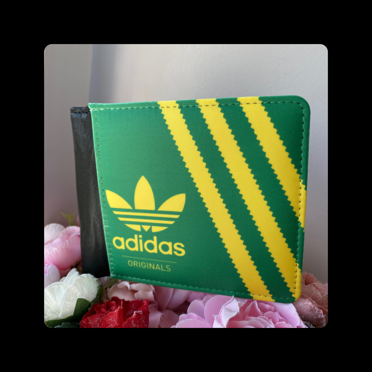 Adidas Originals Green and Yellow Shoebox Style PU Material Wallet & Keyring