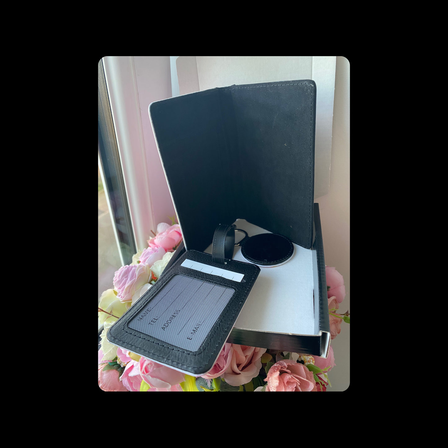 Ted Baker Birds PU Material Passport Holder Gift Set
