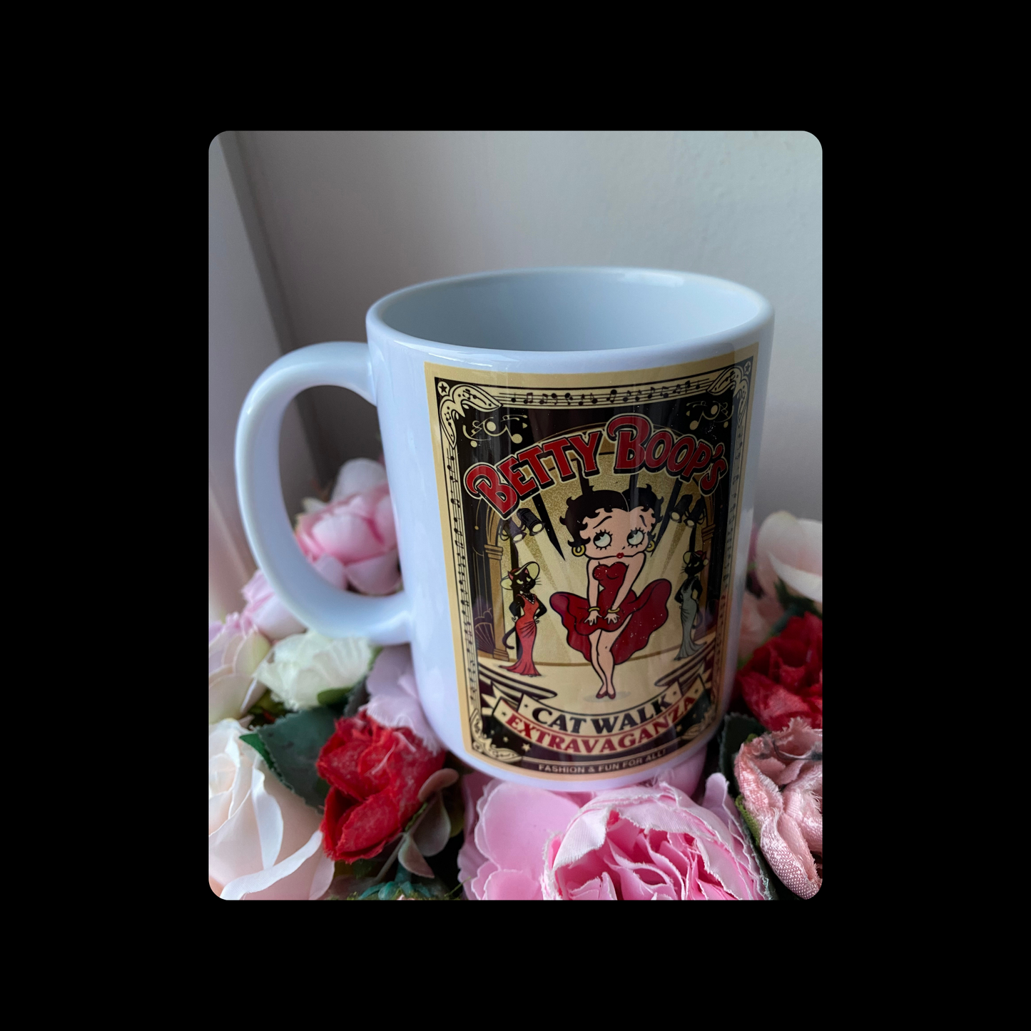 Betty Boop Catwalk 11oz (330ml) Mug