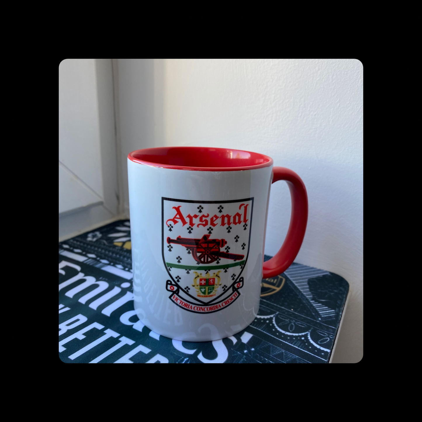 Arsenal 1990-1993 Badge 11oz (330ml) Two Tone Mug