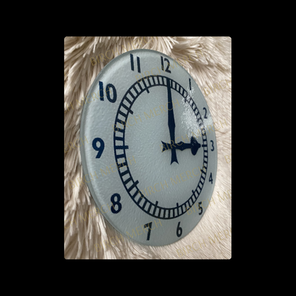 Arsenal Clock End Clock Round Glass Chopping Board 20cm