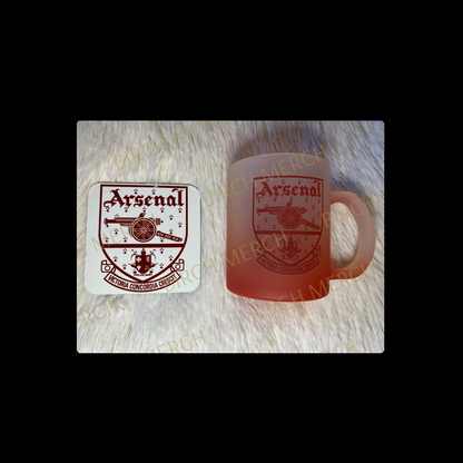 Arsenal 1949-1990 Badge 11oz (330ml) Red Two Tone Frosted Mug & Coaster Set