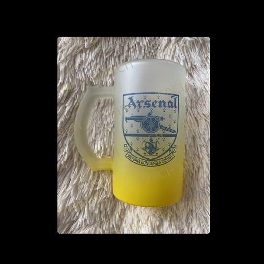 Arsenal 1949-1990 Badge 16oz (474ml) Yellow Two Tone Frosted Stein Mug