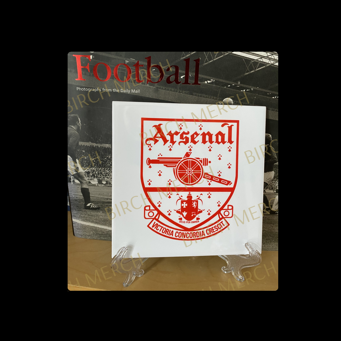 Arsenal Red & White 1949-1990 Badge Ceramic Tile 15cm x 15cm (6" x 6") Supplied With Clear Stand