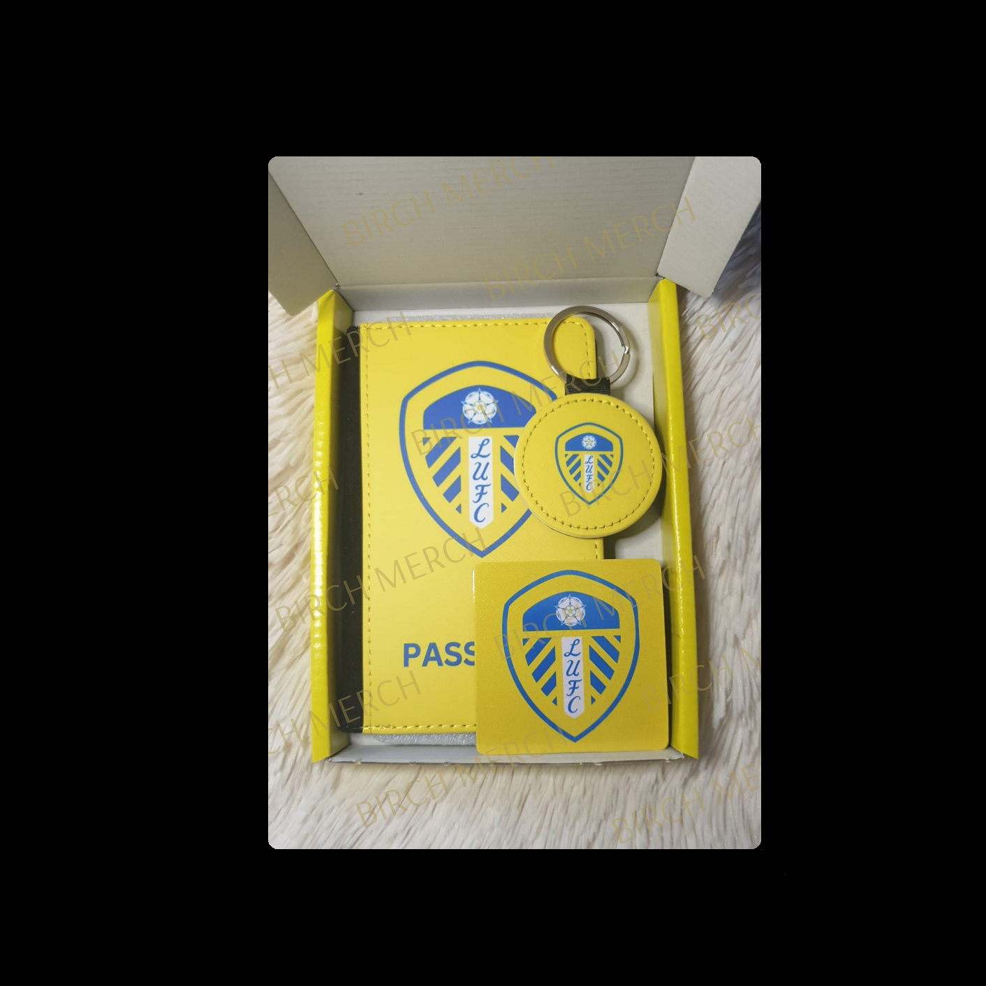 Leeds United Badge Passport Holder Wallet Gift Box Set 2