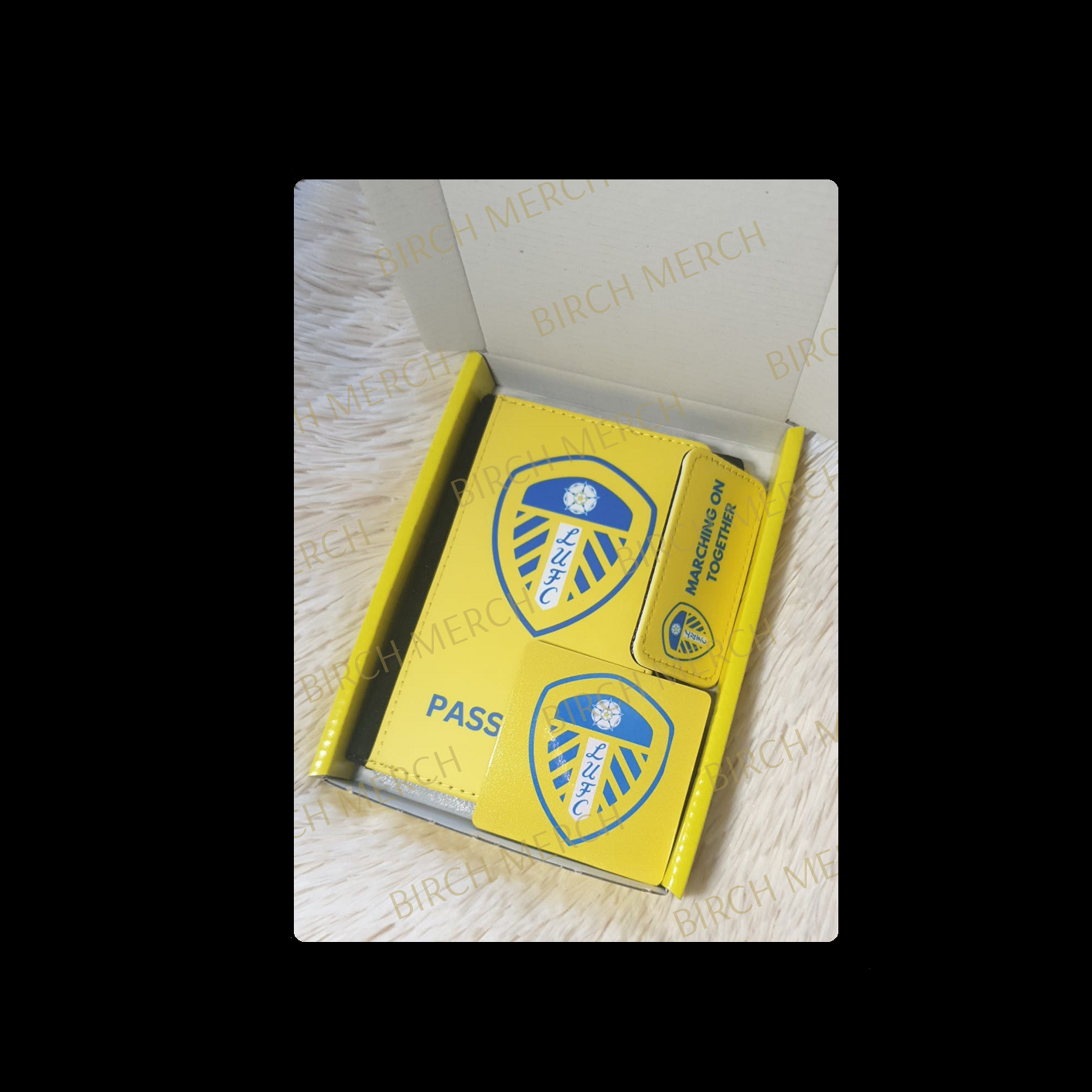 Leeds United Badge Passport Holder Wallet Gift Box Set 2