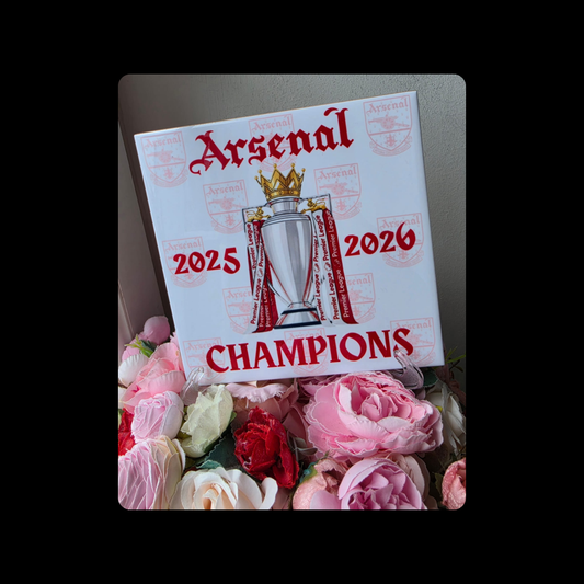 Arsenal Champions 1949-1990 Badge Ceramic Tile 15cm x 15cm (6" x 6") Supplied With Clear Stand