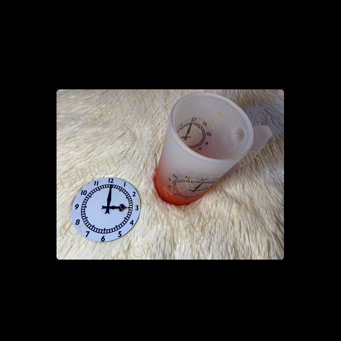 Arsenal Clock End Clock 16oz (474ml) Red Two Tone Frosted Stein Mug & Coaster Set