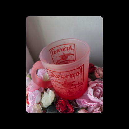 Arsenal 1949-1990 Badge 11oz (330ml) Red Two Tone Frosted Mug