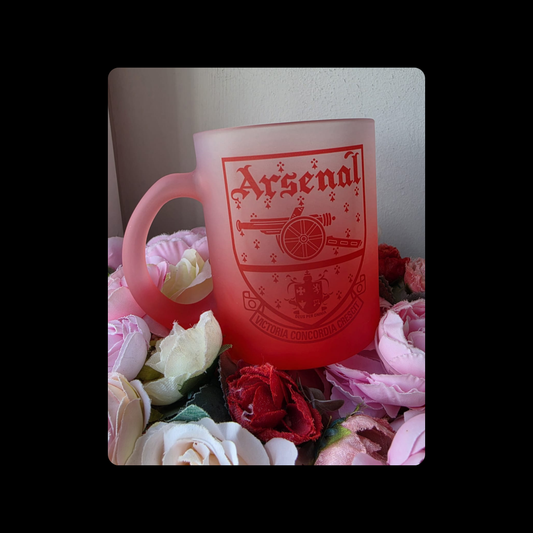 Arsenal 1949-1990 Badge 11oz (330ml) Red Two Tone Frosted Mug