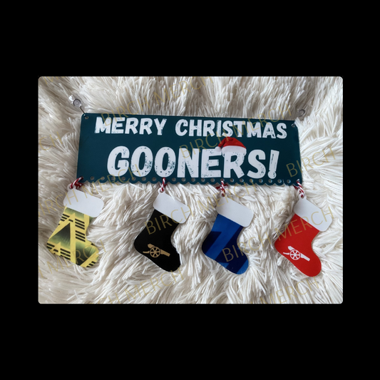 Arsenal Acrylic Merry Christmas Gooners Plaque (25cm x 8cm) With 4 Kit Stockings (7cm x 6cm)