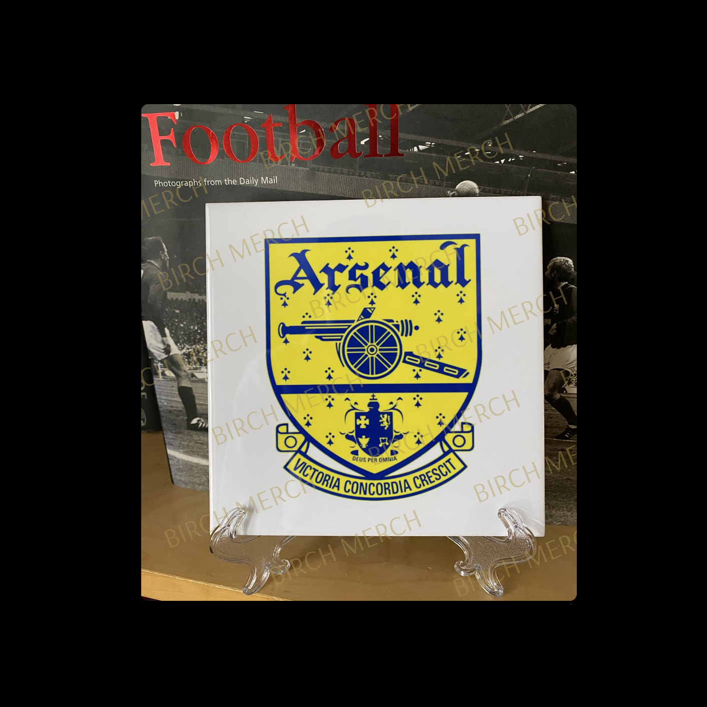 Arsenal Yellow & Blue 1949-1990 Badge Ceramic Tile 15cm x 15cm (6" x 6") Supplied With Clear Stand