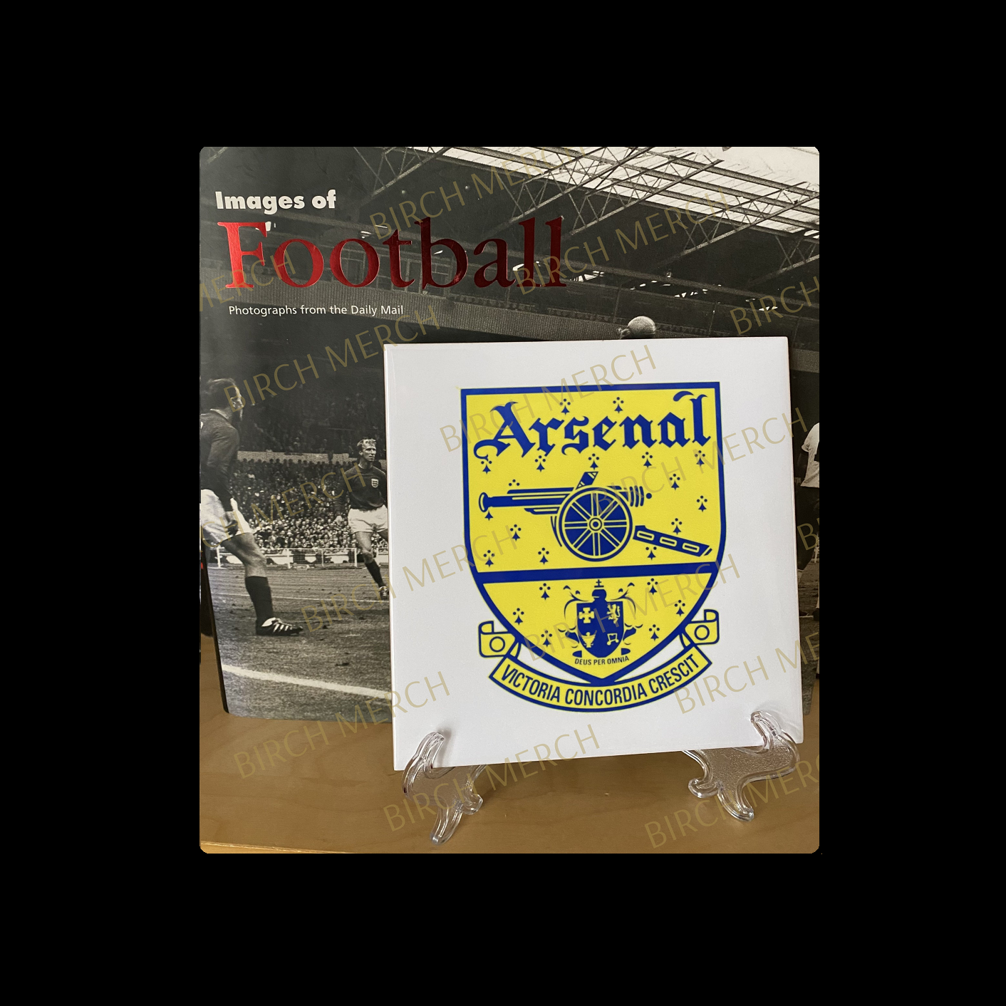 Arsenal Yellow & Blue 1949-1990 Badge Ceramic Tile 15cm x 15cm (6" x 6") Supplied With Clear Stand