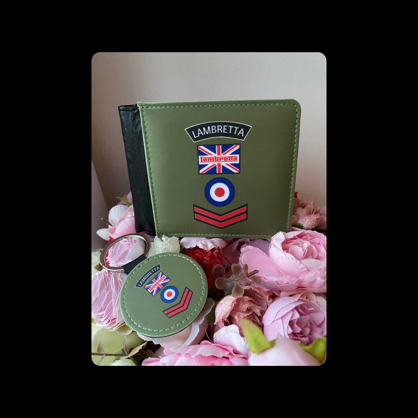 Lambretta M65 Fishtail Parka Classic Green Retro Patch PU Material Wallet & Keyring