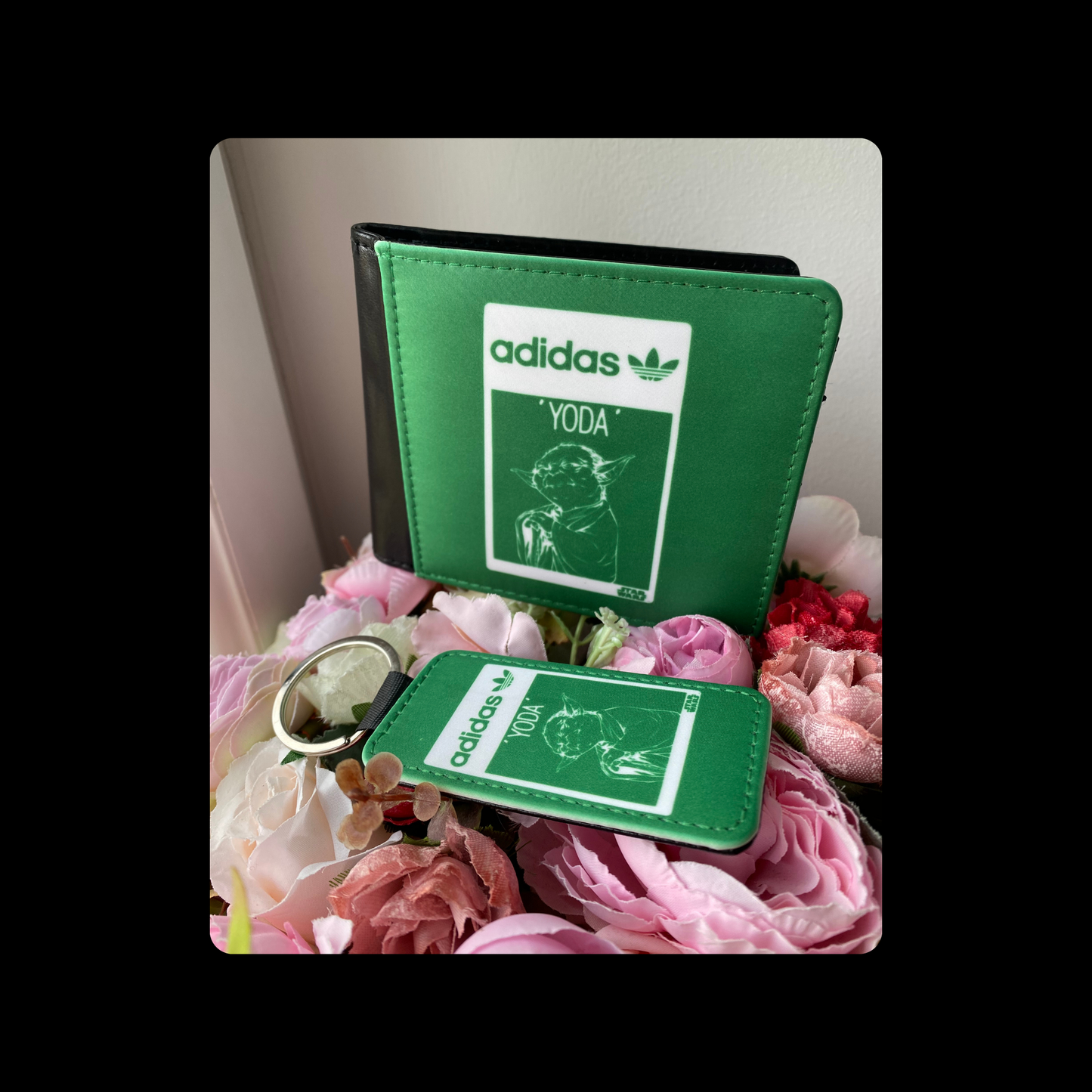 Adidas Star Wars Yoda Green & White PU Material Wallet & Keyring