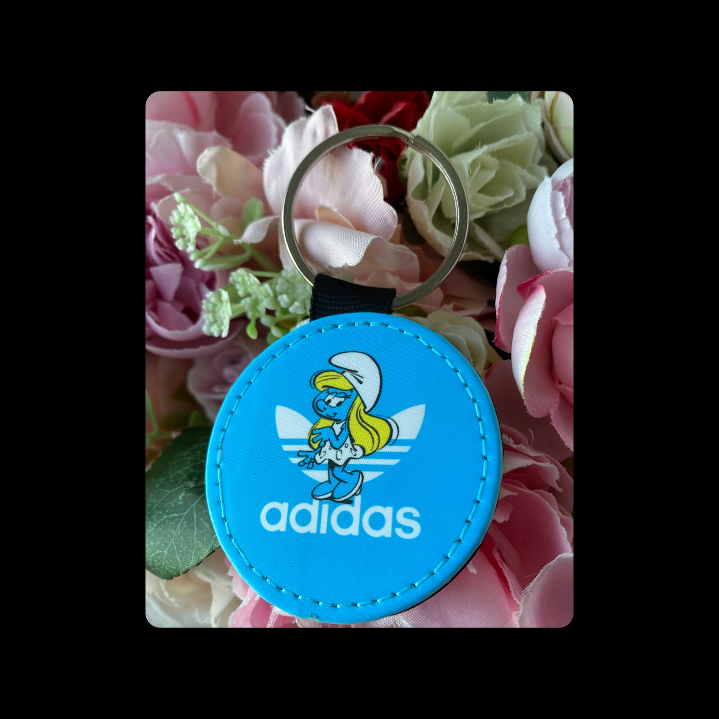 Adidas Smurfette Round Keyring 5cm