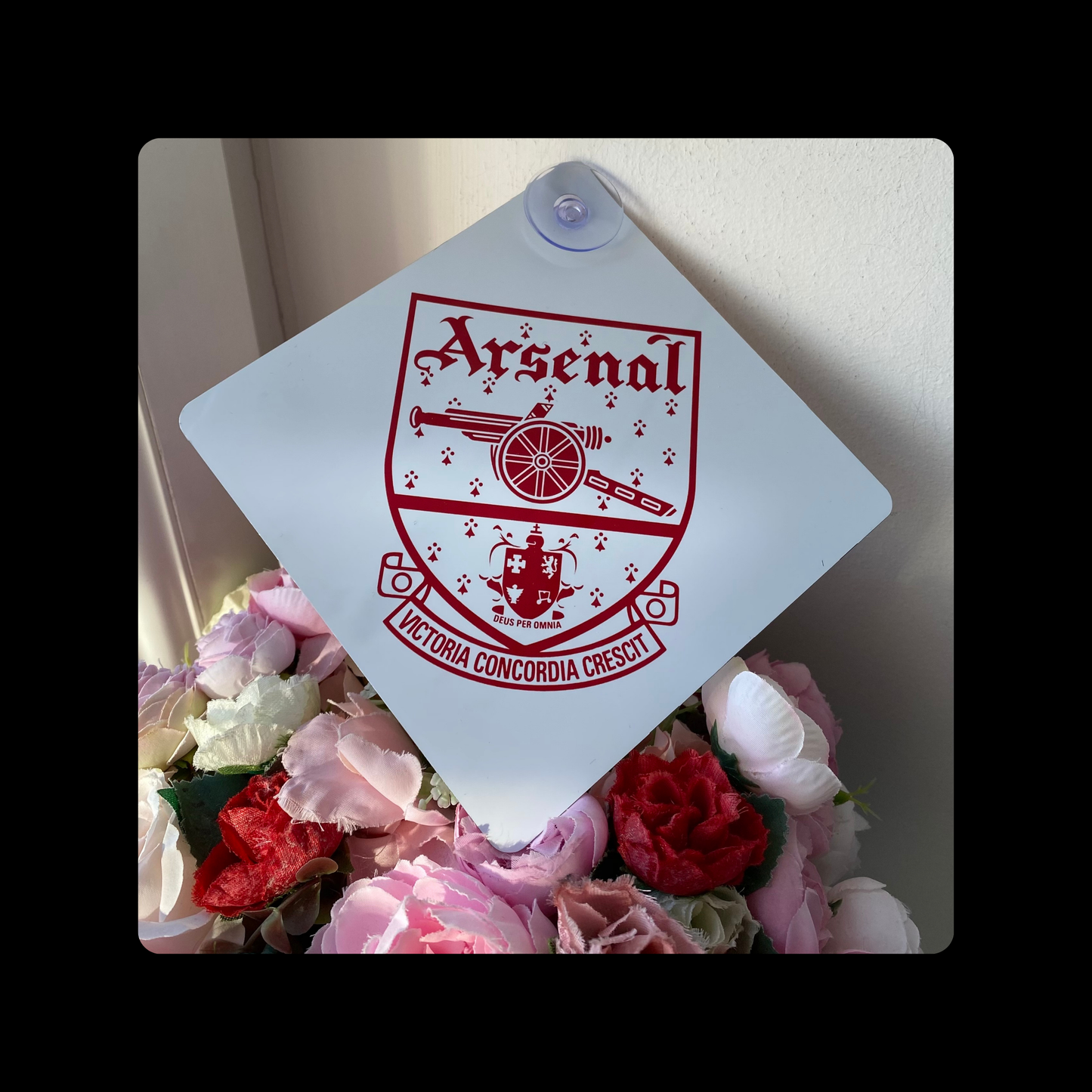 Arsenal 1949-90 Badge White & Red Window Sign 14cm x 14cm (Includes Suction Hook)