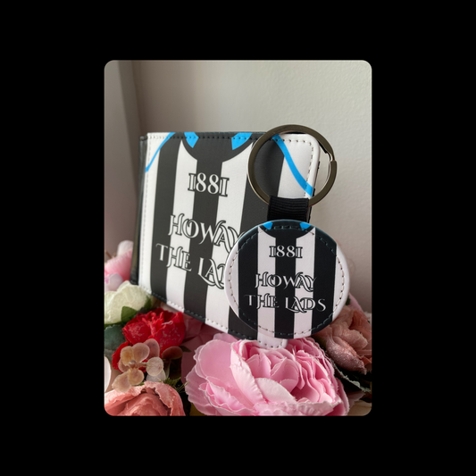 Newcastle United 1881 Howay The Lads PU Material Wallet & Keyring