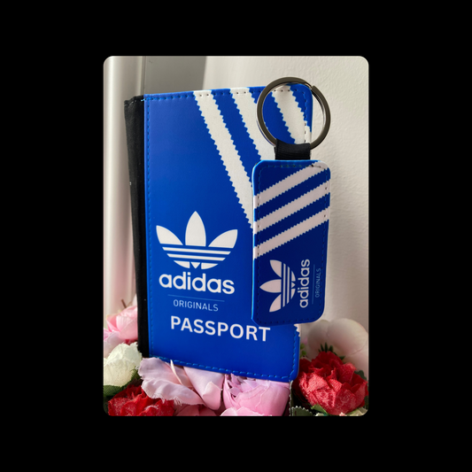 Adidas Originals Blue & White Shoebox Style PU Material Passport Holder & Keyring