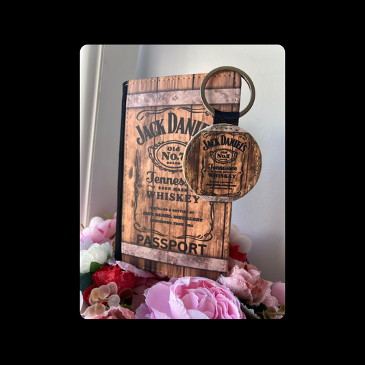 Jack Daniel’s Whiskey Barrel PU Material Passport Holder & Keyring