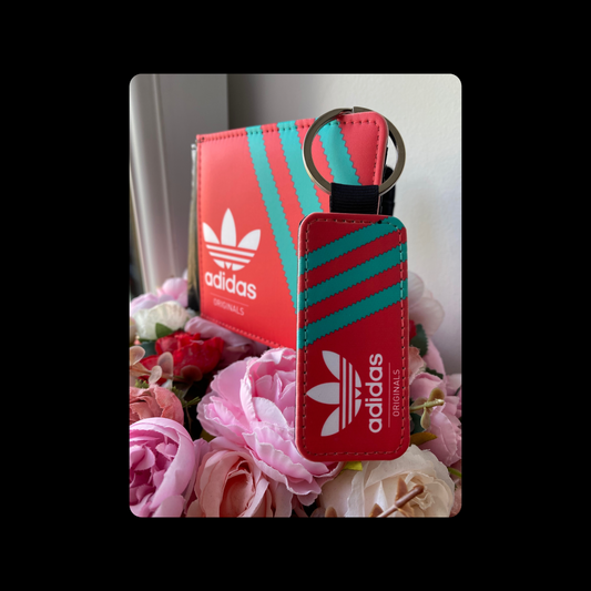 Adidas Originals Red, White & Green Shoebox Style PU Liverpool Colours Material Wallet & Keyring