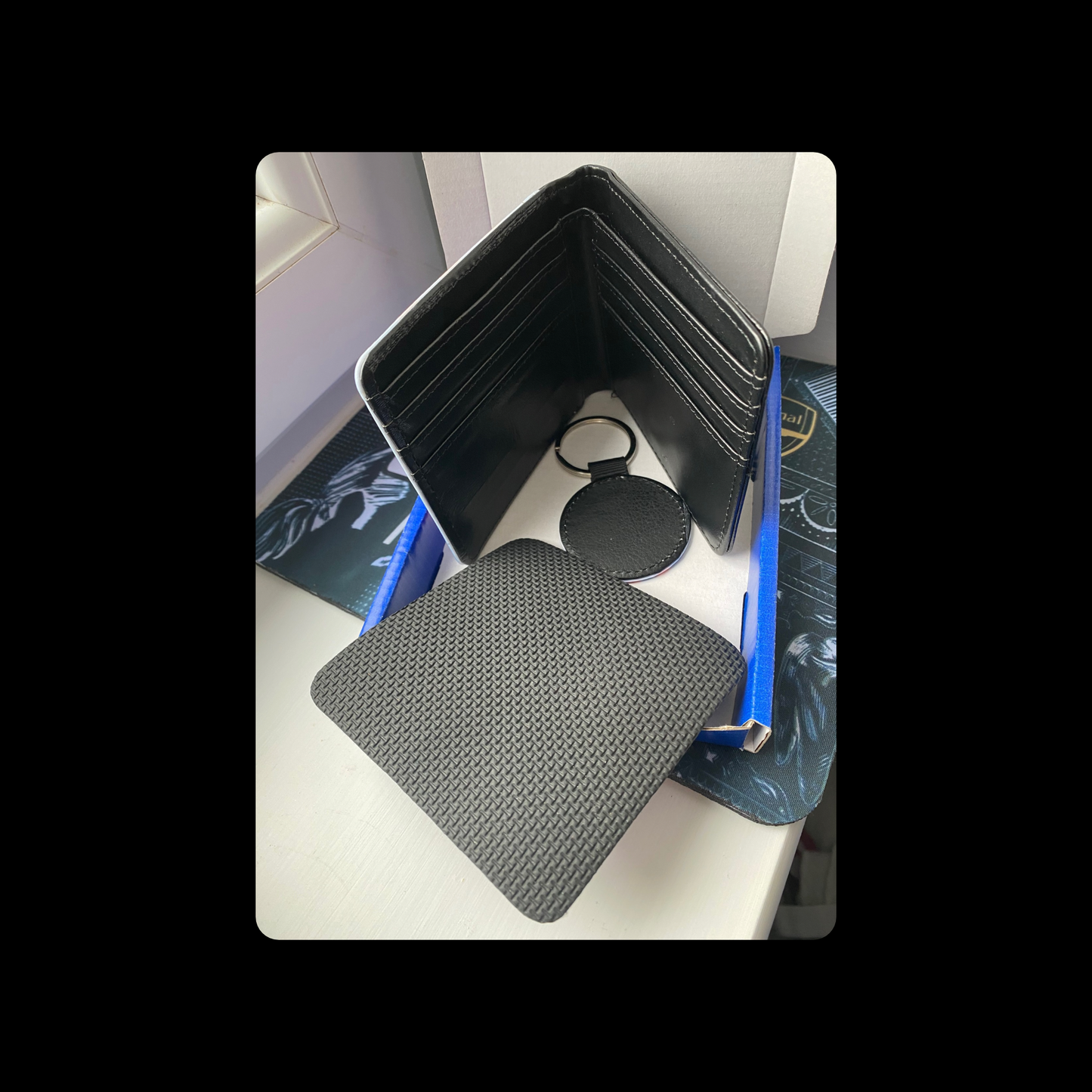 Arsenal Adidas Retro Cannon Navy PU Material Wallet, Keyring & Coaster Gift Box