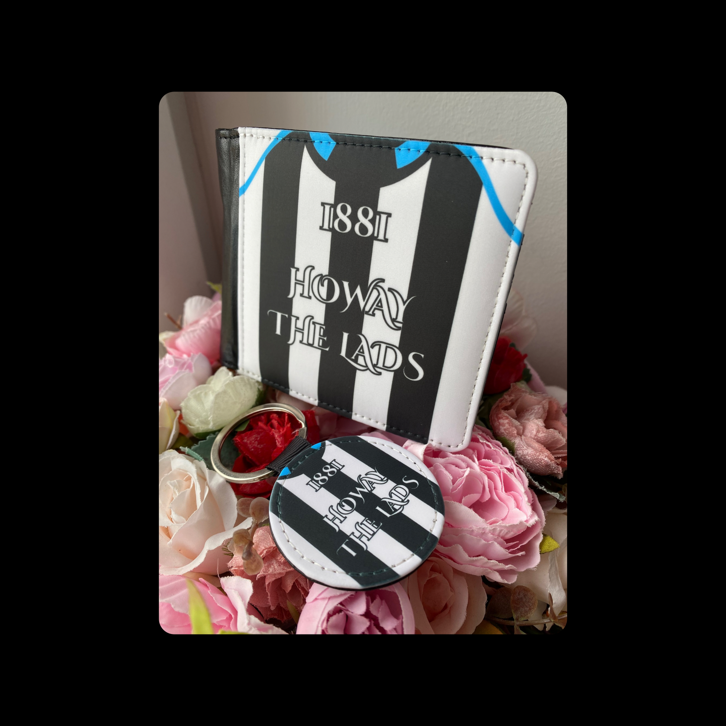 Newcastle United 1881 Howay The Lads PU Material Wallet & Keyring
