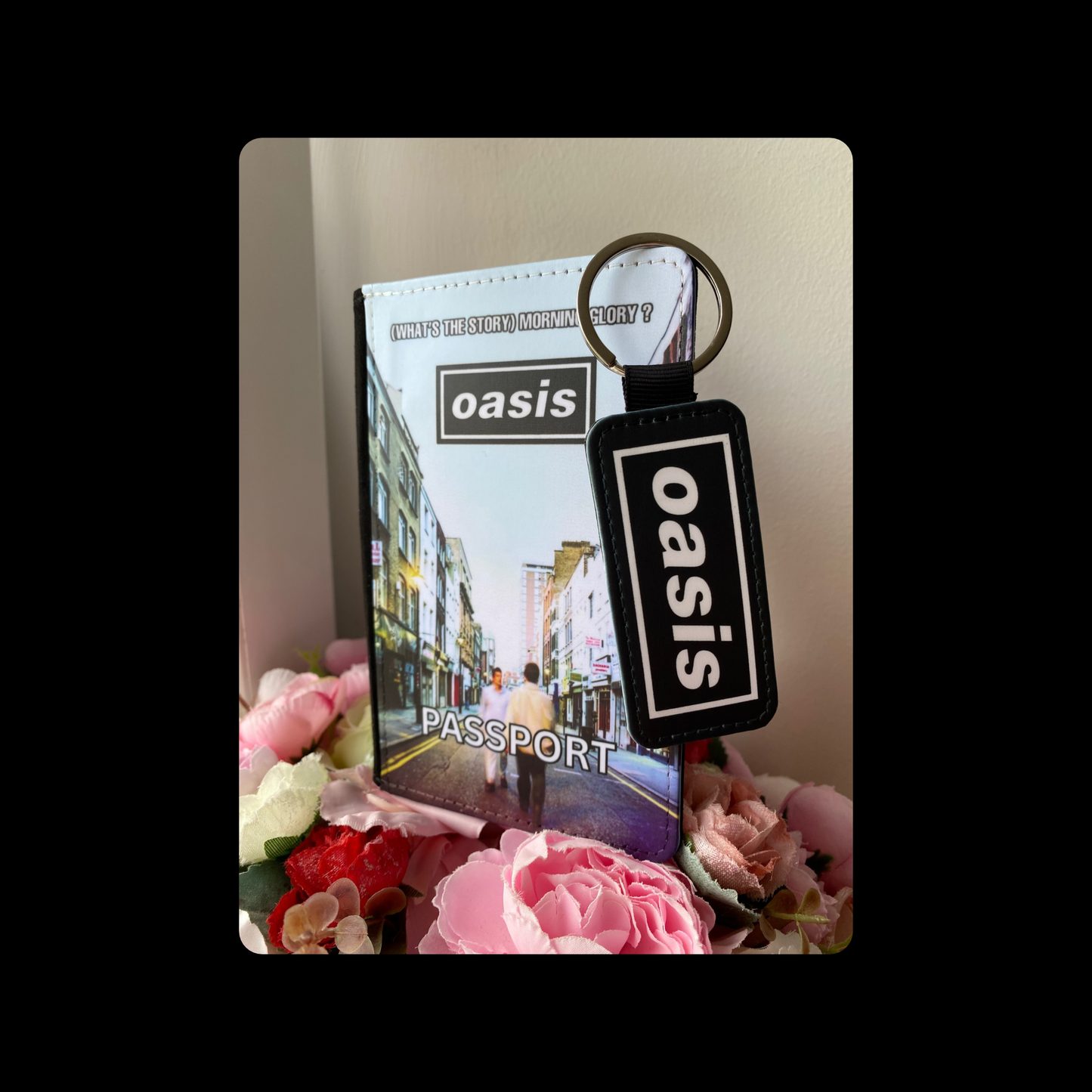 Oasis (What’s The Story) Morning Glory? PU Material Passport Holder & Keyring