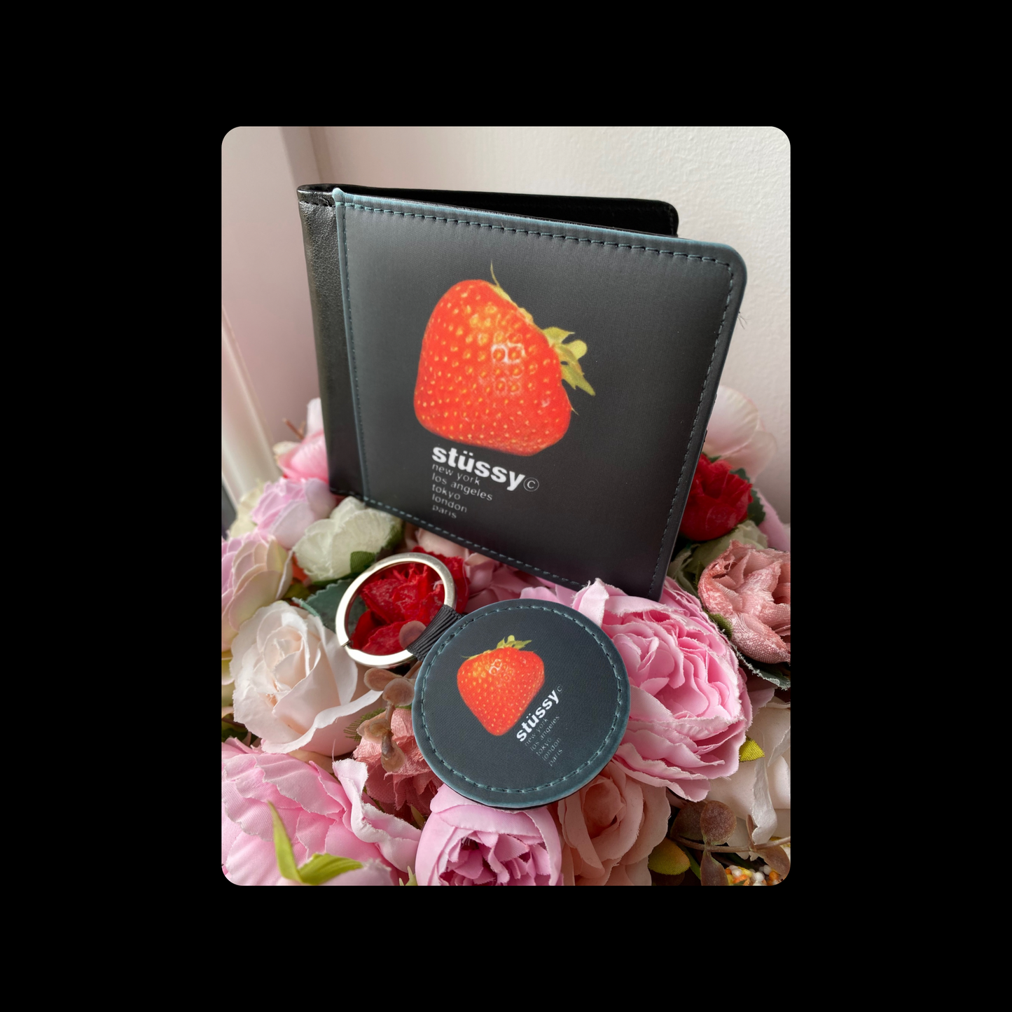 Stussy Strawberry Black PU Material Wallet & Keyring