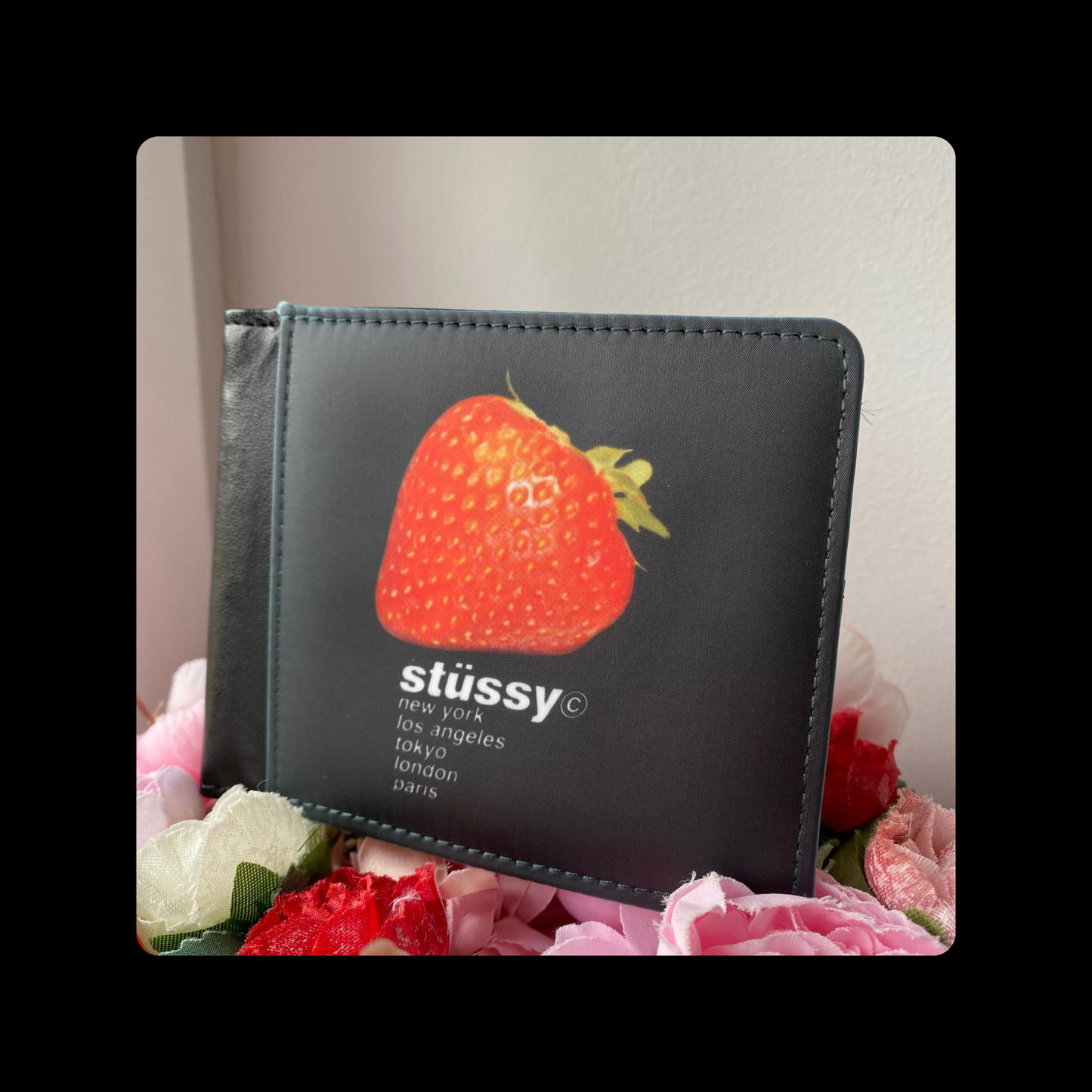 Stussy Strawberry Black PU Material Wallet & Keyring