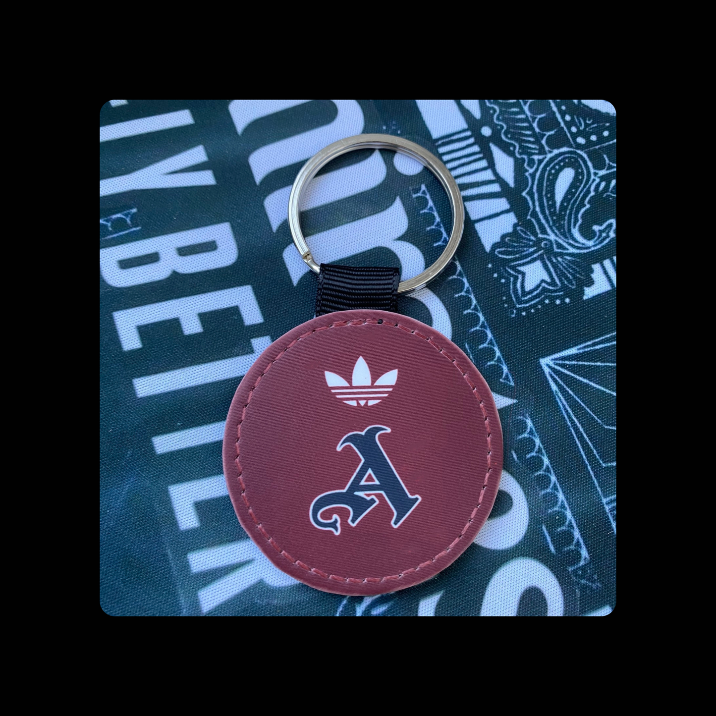 Arsenal Adidas Gothic A Round Keyring 5cm