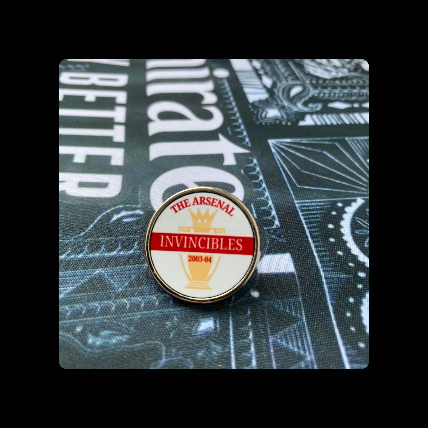 Arsenal Invincibles White Text Round Pin Badge 20mm