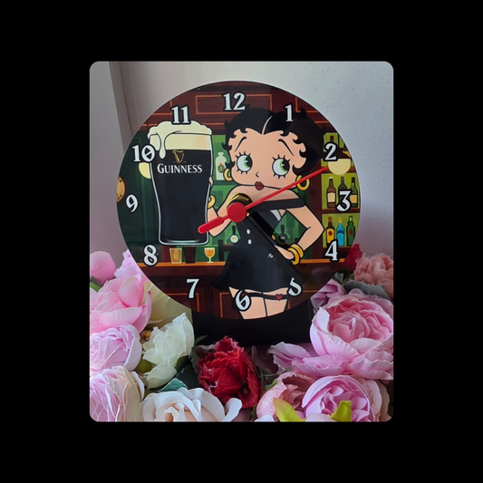 Betty Boop Guinness Round MDF Desk Clock 12.7cm (5")