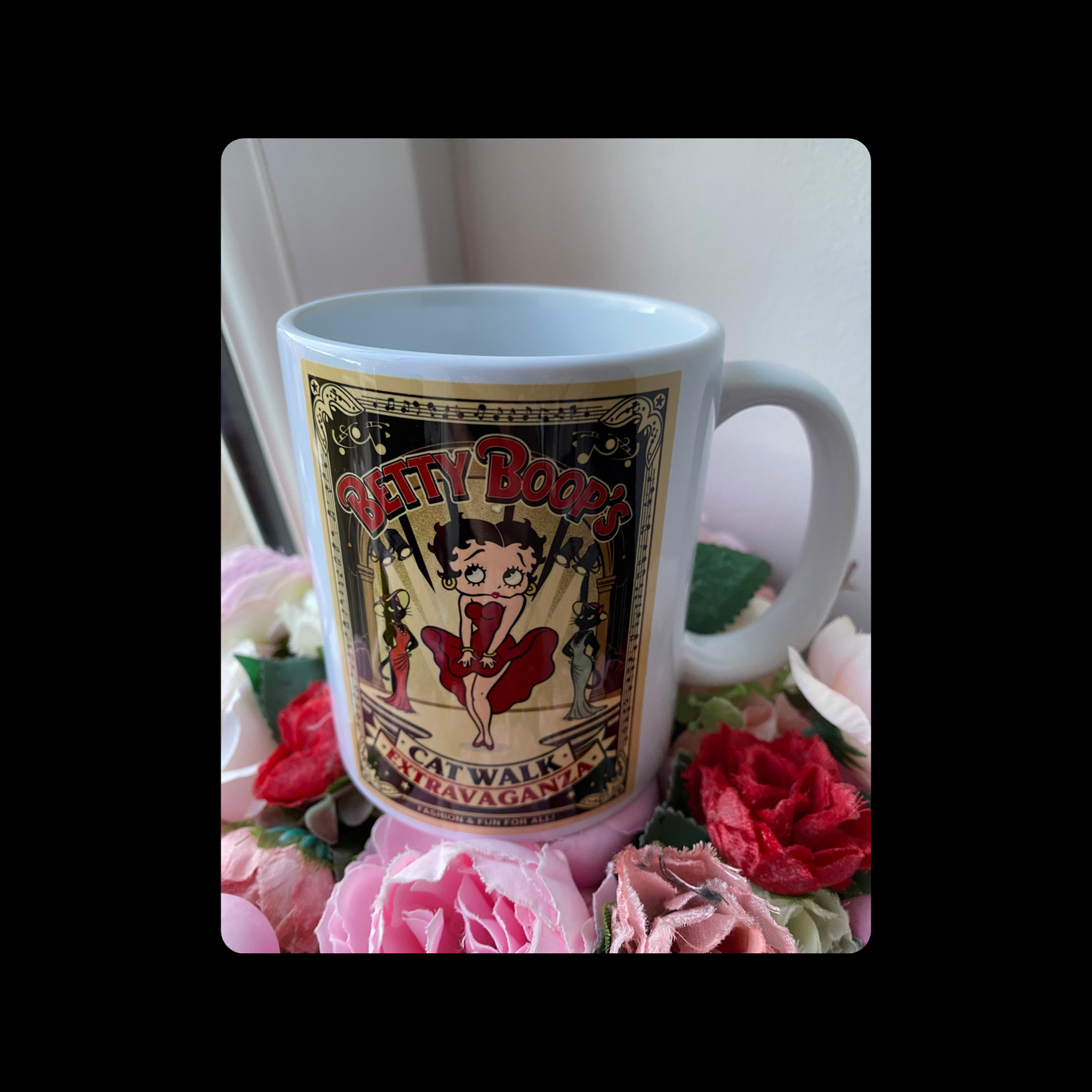Betty Boop Catwalk 11oz (330ml) Mug