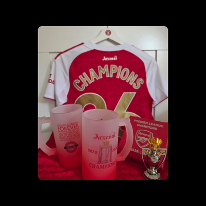 Arsenal Premier League Mini Trophy, Champions & North London Forever Lyrics Tube Sign 16oz (474ml) Red & White Frosted Stein