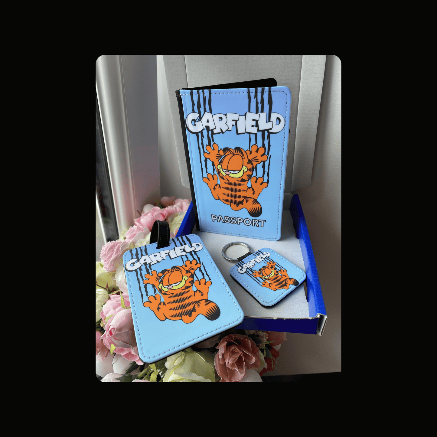 Garfield PU Material Passport Holder Gift Set