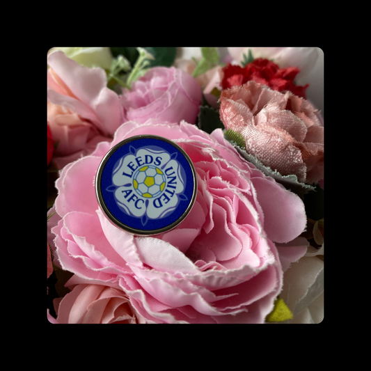 Leeds United 1997-98 Badge Round Pin Badge 20mm