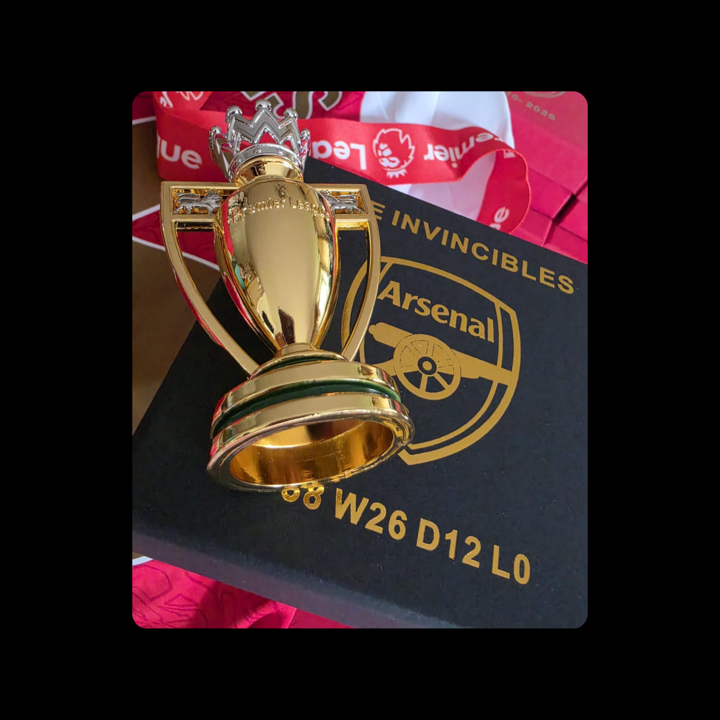 Arsenal Mini Premier League Champions & Gold Invincibles Trophies 9.5cm