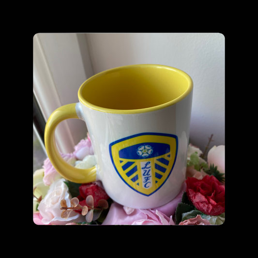 Leeds United Badge 11oz (330ml) Two Tone Mug