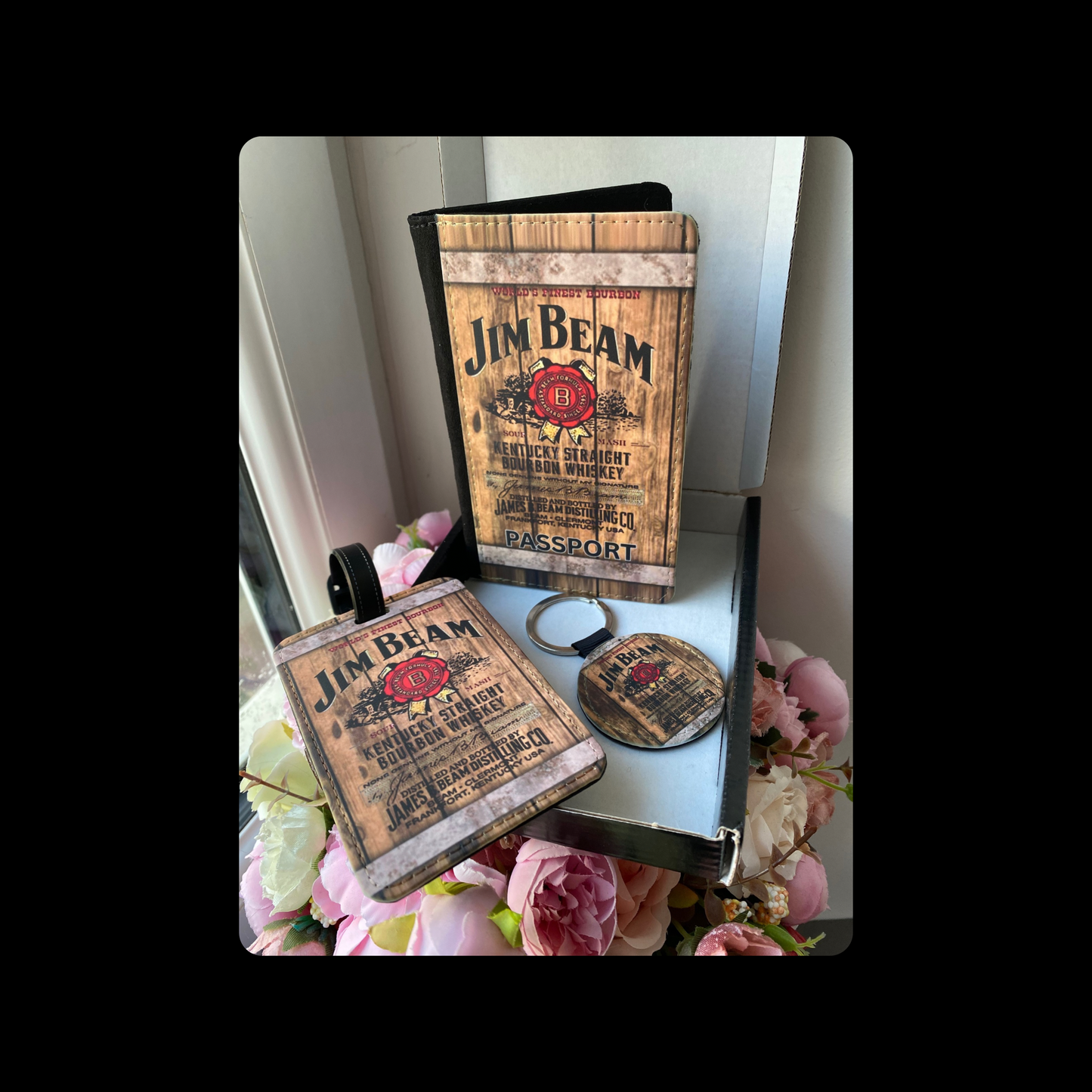 Jim Beam Bourbon Whiskey Barrel PU Material Passport Holder, Luggage Tag & Keyring
