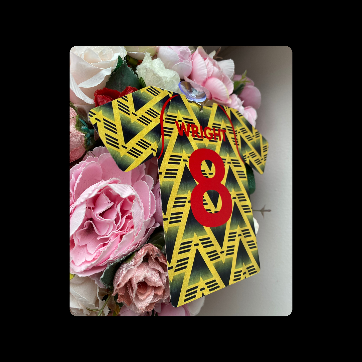 Arsenal 1991-1993 Bruised Banana Ian Wright 8 Away Shirt Double Sided Window Signs 12cm x 15cm (Includes Suction Hook)
