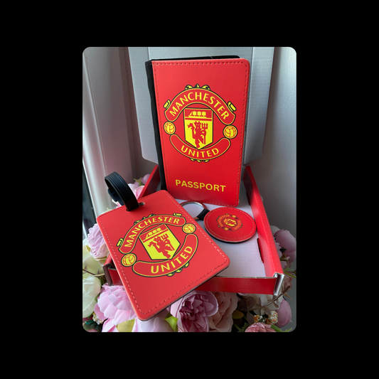 Manchester United Badge Red PU Material Passport Holder, Luggage Tag & Keyring