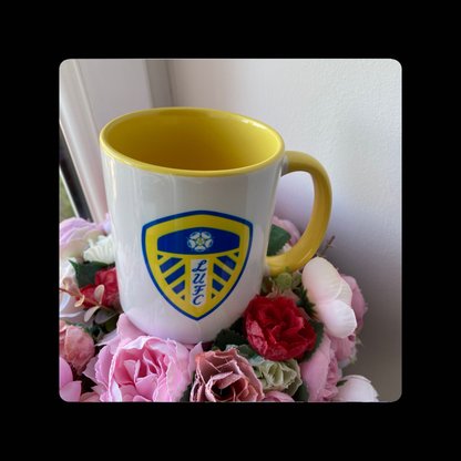 Leeds United Badge 11oz (330ml) Two Tone Mug