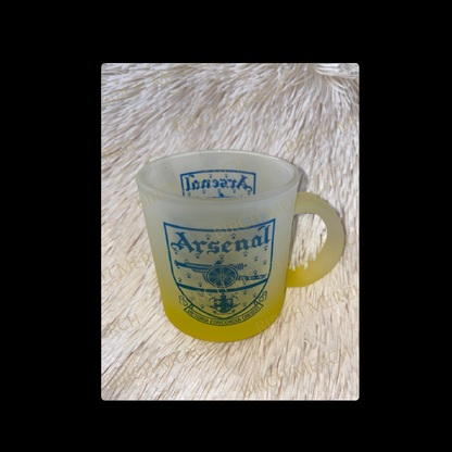 Arsenal 1949-1990 Badge 11oz (330ml) Yellow Two Tone Frosted Mug