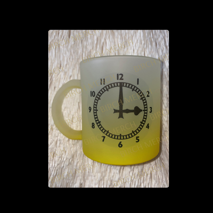 Arsenal Clock End Clock 11oz (330ml) Yellow Two Tone Frosted Mug